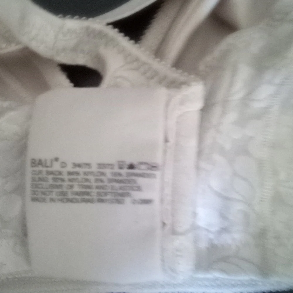 Beige Bali Bra Size 34D - Picture 3 of 5